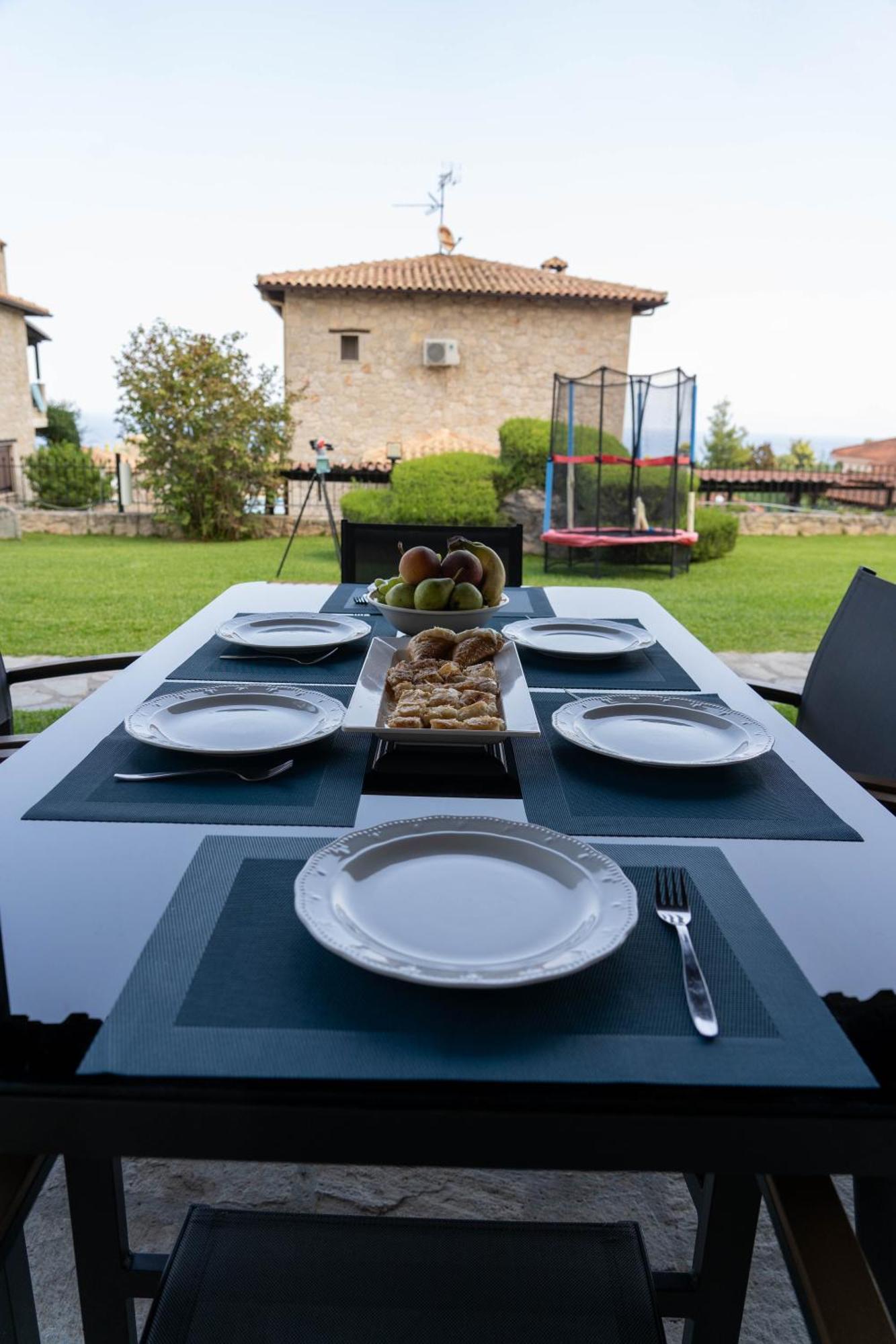 Villa Cookoo Kriopigi